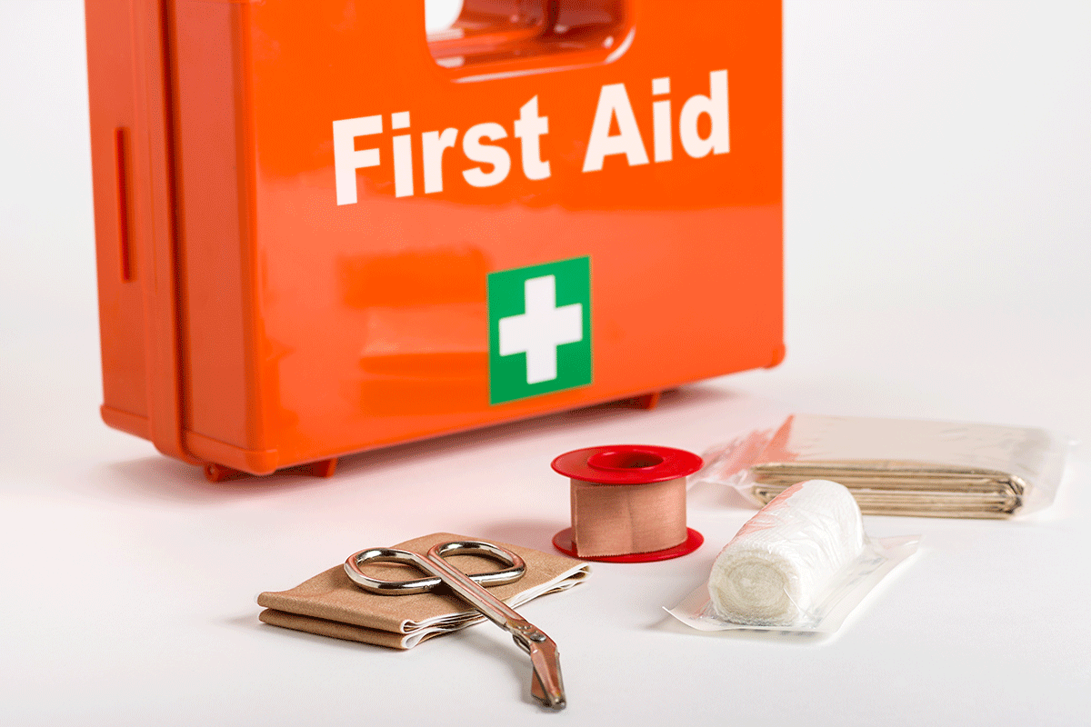 jauptemergencyfirstaidatworkapsafetransport1 A P Safe Transport